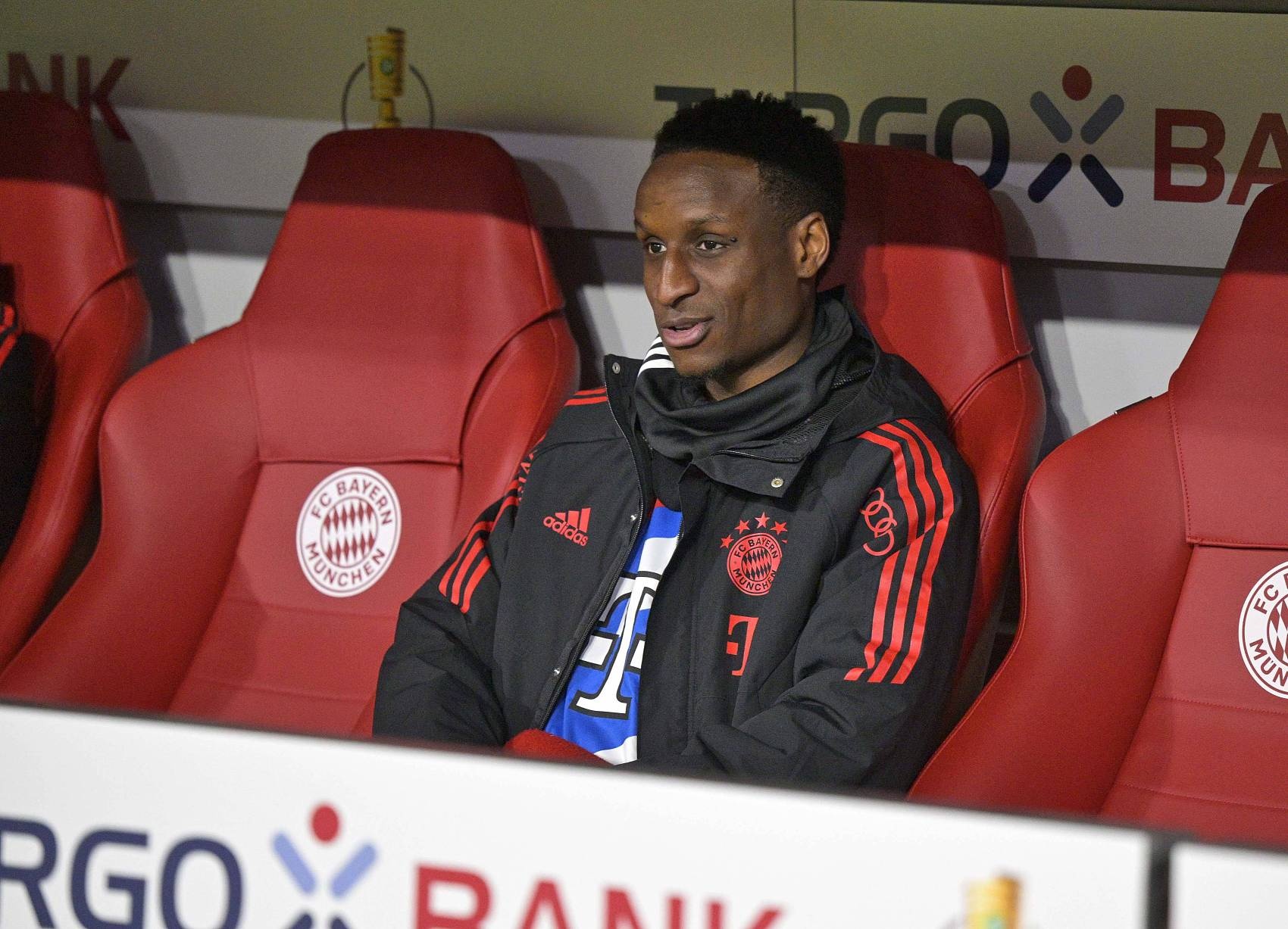 沙巴体育官网-前拜仁球员萨尔将时隔818天重返赛场，代表梅斯对阵里尔